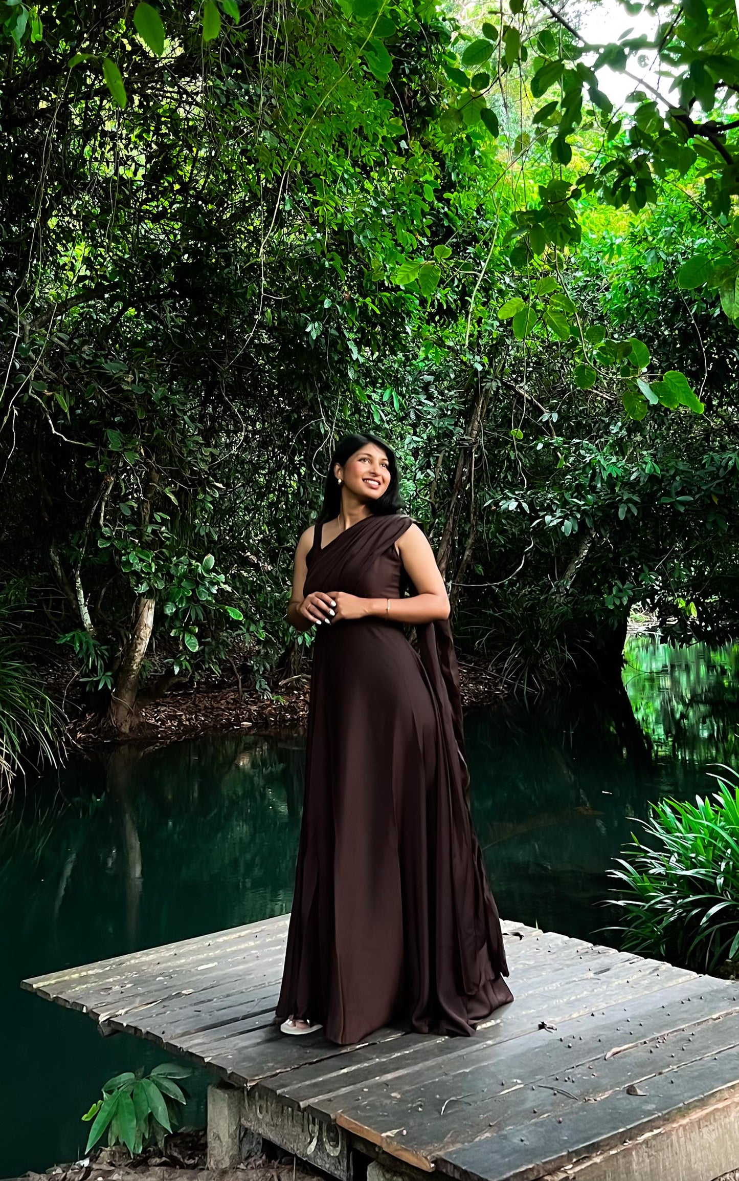 Velltiska Cocoa Drape – The Epitome of Elegance
