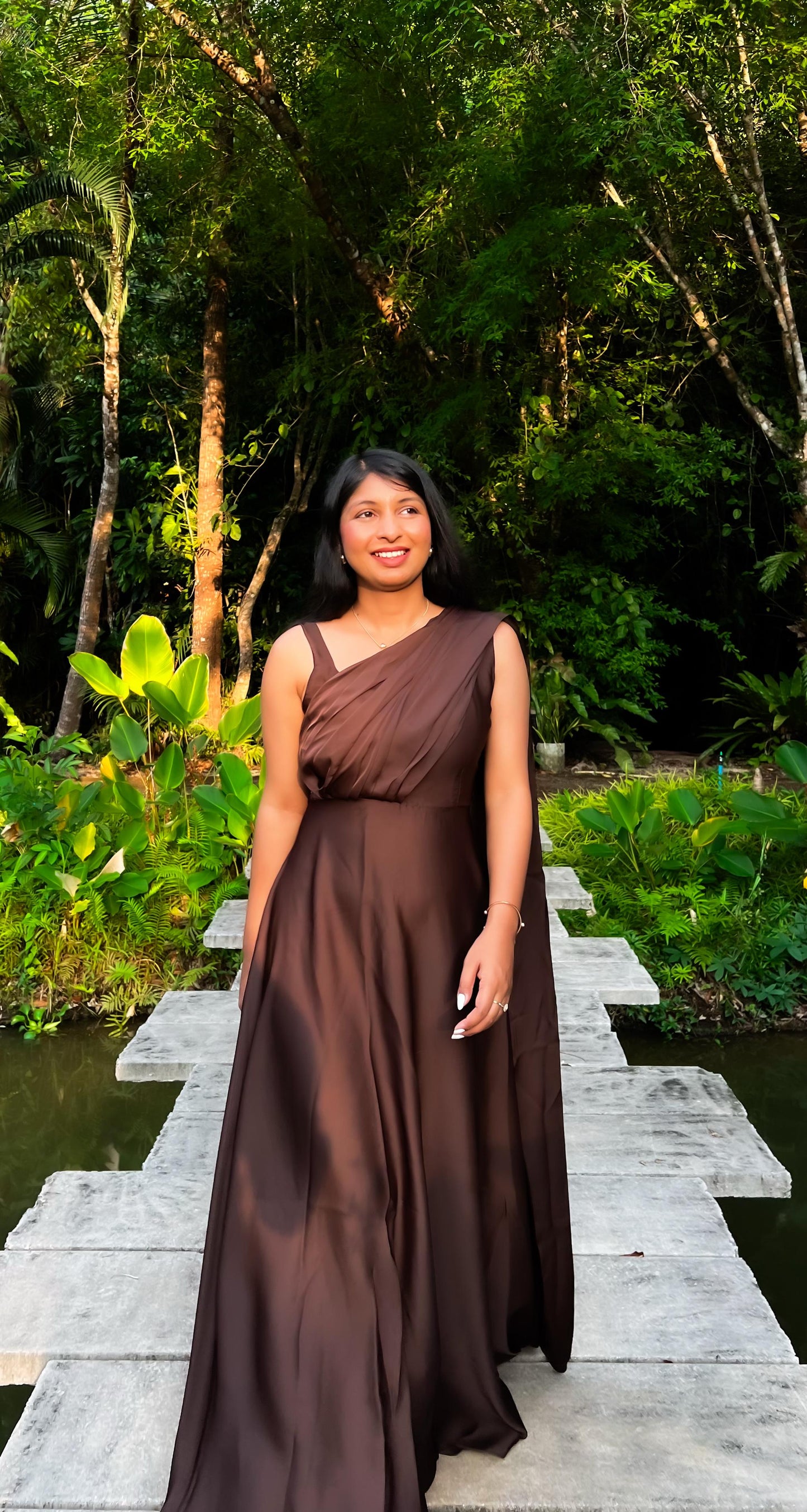 Velltiska Cocoa Drape – The Epitome of Elegance