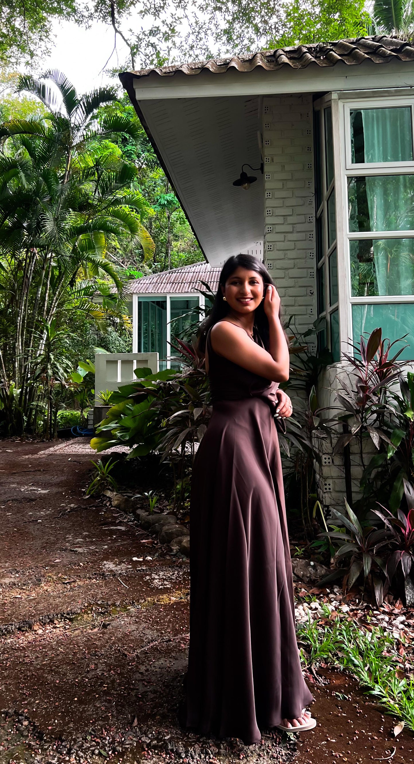 Velltiska Cocoa Drape – The Epitome of Elegance