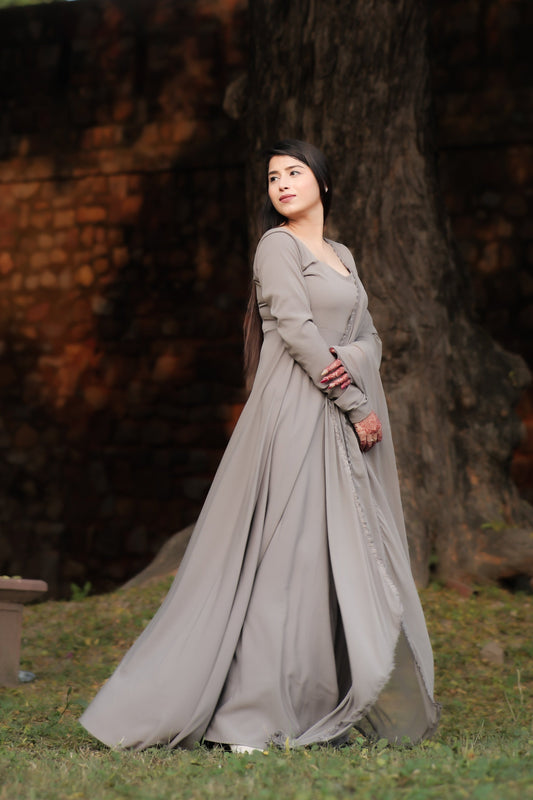 Kaashni Classic – Timeless Simplicity