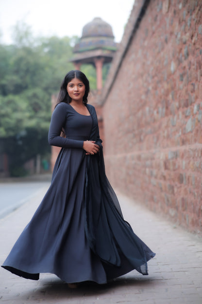 Aaranya Essential Gown – Timeless Simplicity