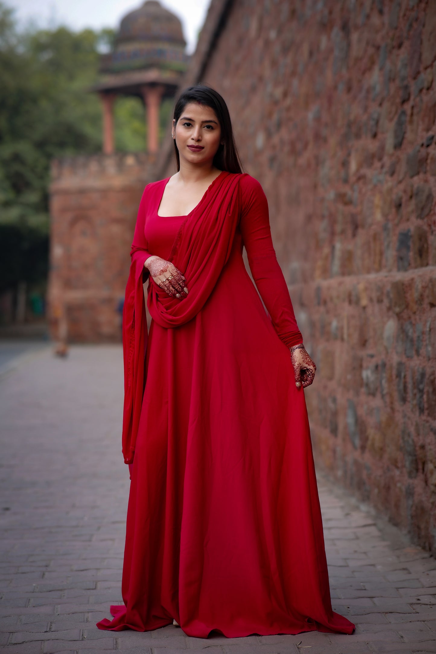 Ruhani Plain Gown – Timeless Simplicity